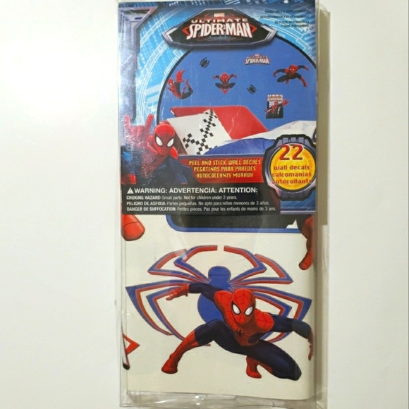 NEW Marvel Spiderman 22-Pc Ultimate Removable Wall Decals - Picture 4 of 6